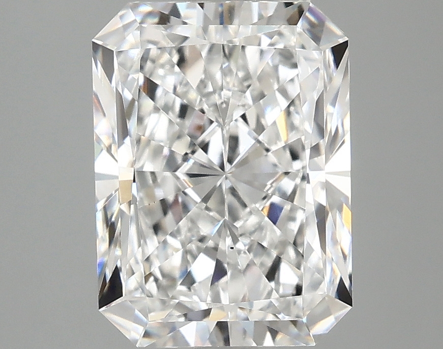 3.05 CT Radiant Diamond