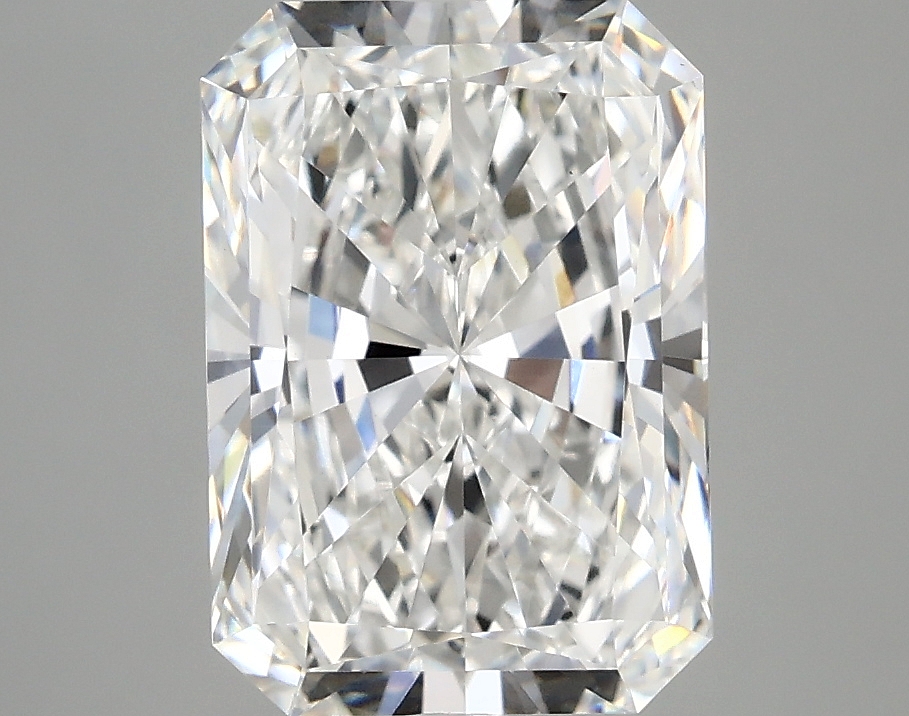 3.10 CT Radiant Diamond