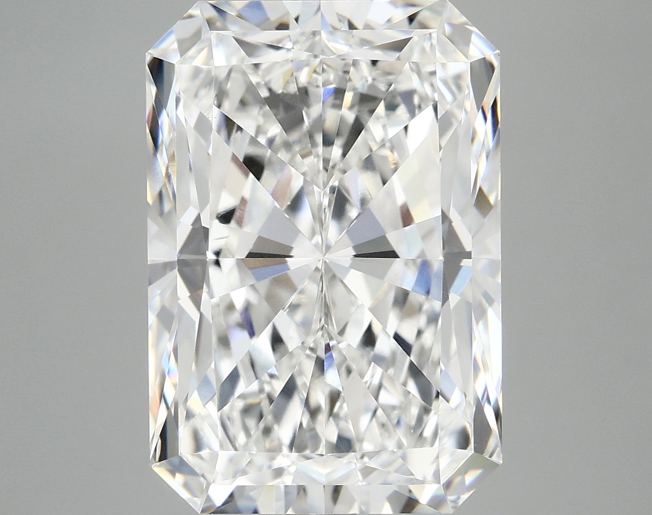 9.36 CT Radiant Diamond