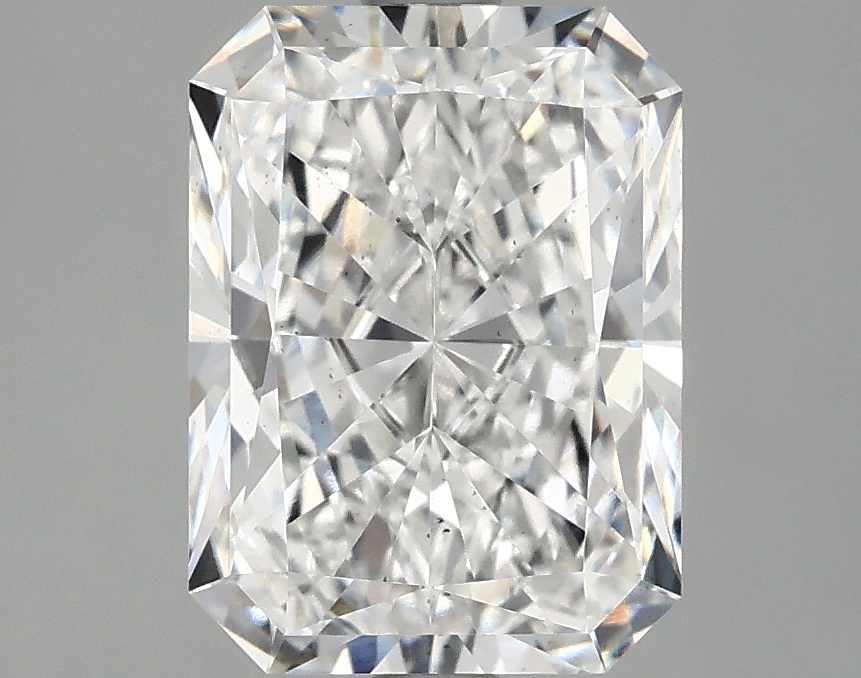 3.05 CT Radiant Diamond