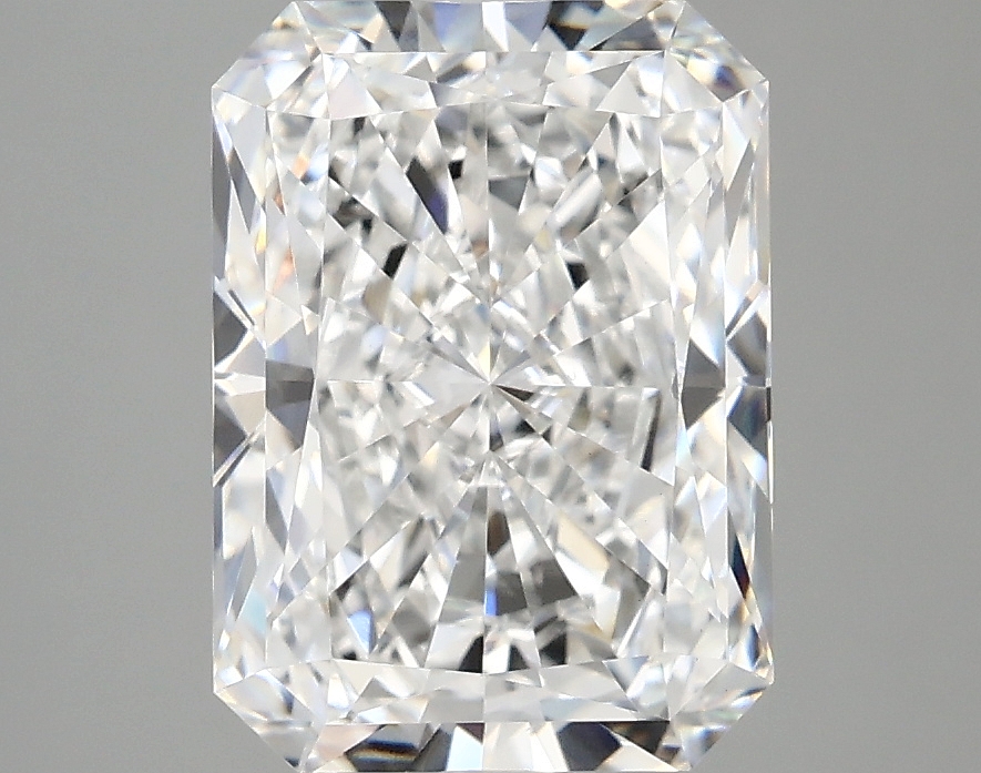 3.02 CT Radiant Diamond