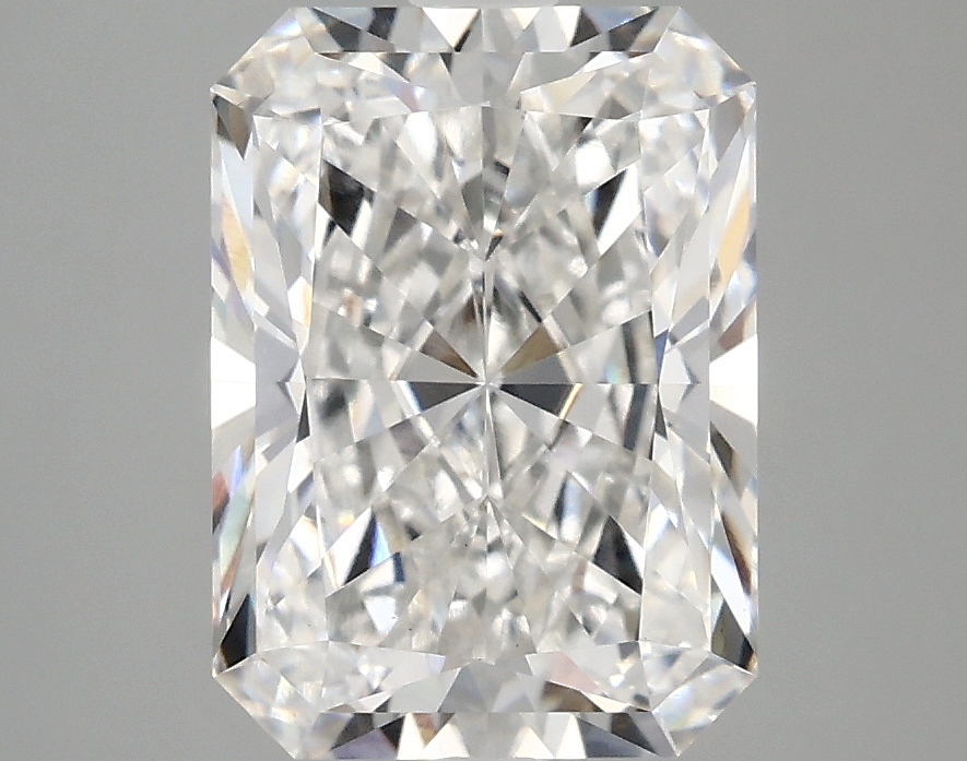 3.10 CT Radiant Diamond