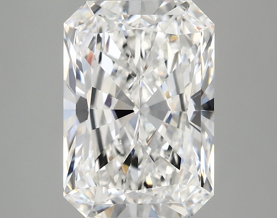 3.10 CT Radiant Diamond