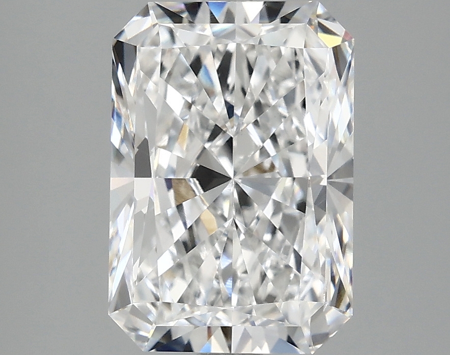 3.04 CT Radiant Diamond