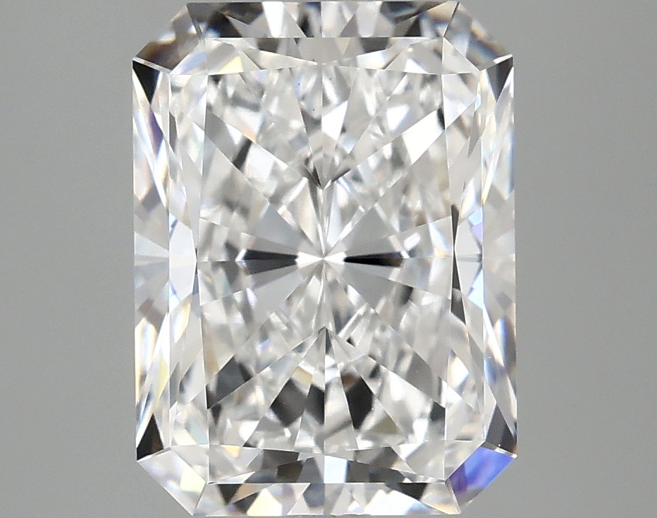 3.09 CT Radiant Diamond