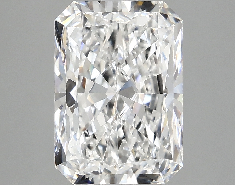 3.10 CT Radiant Diamond