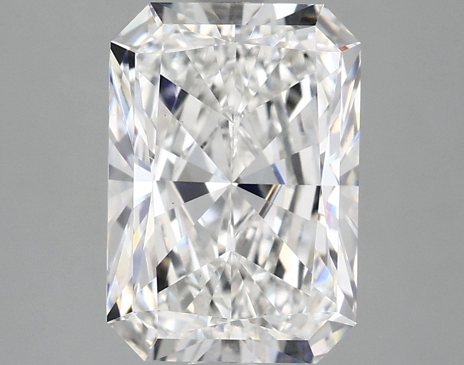 3.10 CT Radiant Diamond