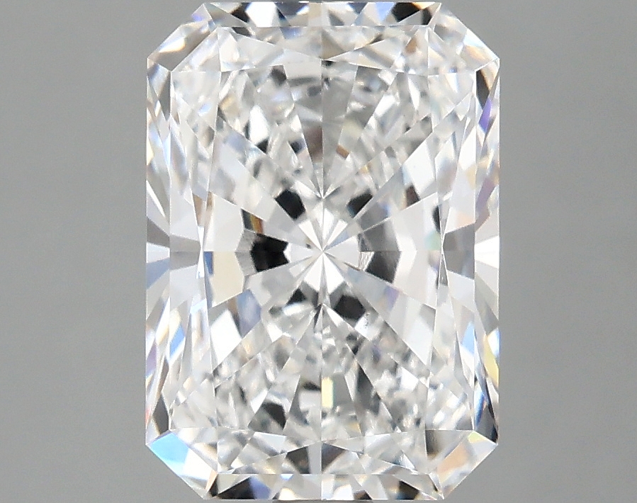 3.09 CT Radiant Diamond