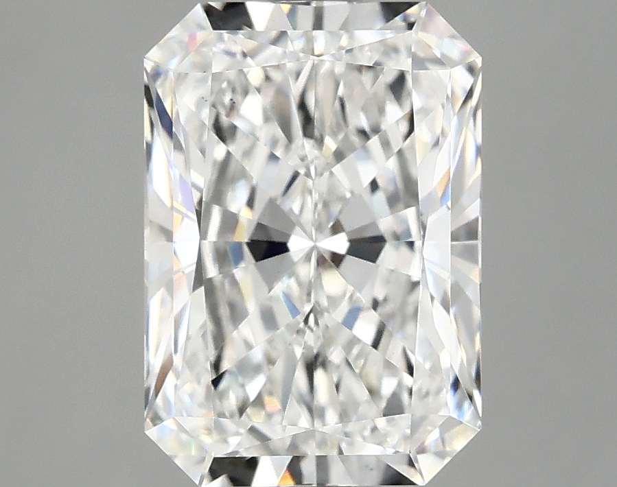 3.10 CT Radiant Diamond