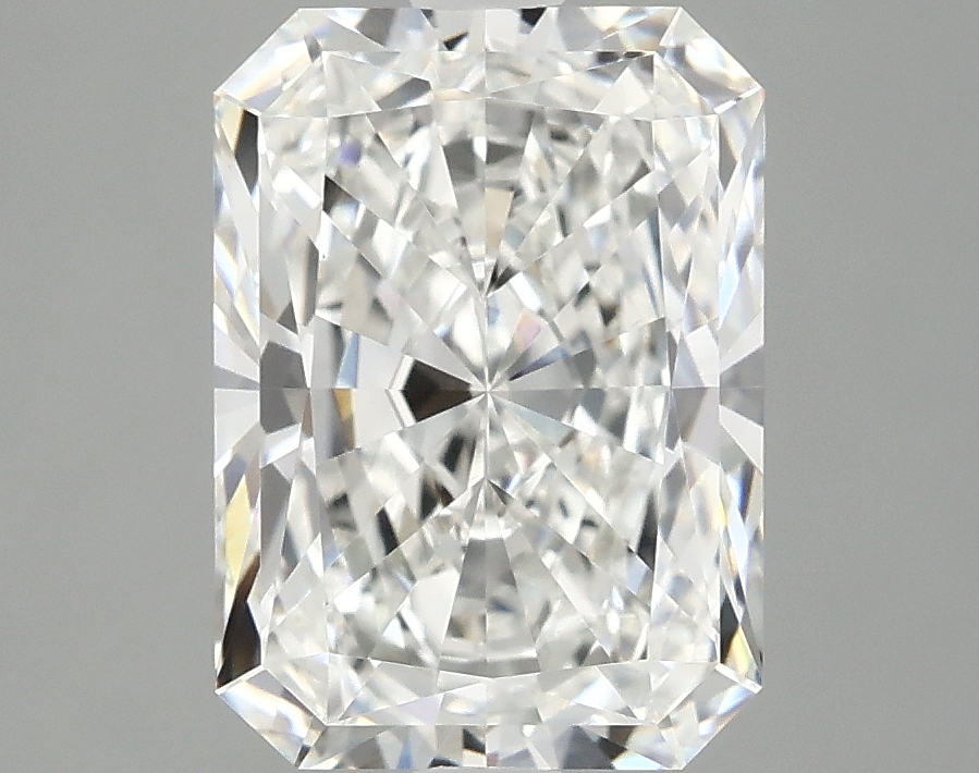 3.10 CT Radiant Diamond