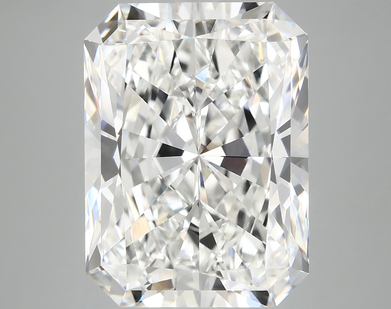 9.73 CT Radiant Diamond