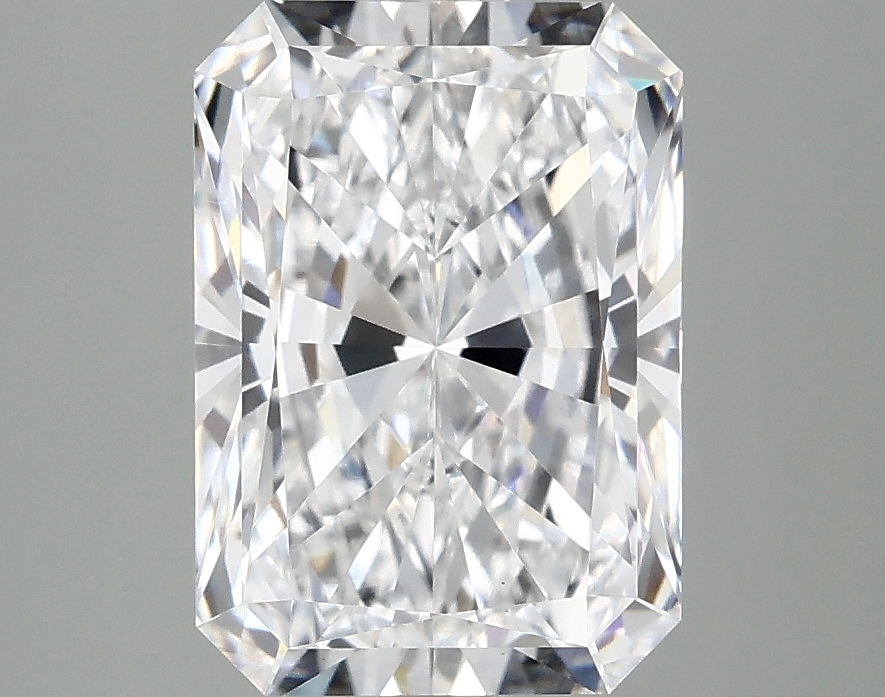 3.10 CT Radiant Diamond