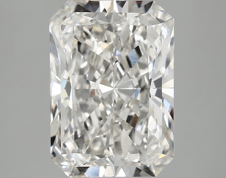 3.07 CT Radiant Diamond