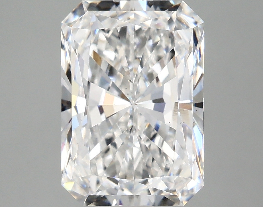 3.04 CT Radiant Diamond