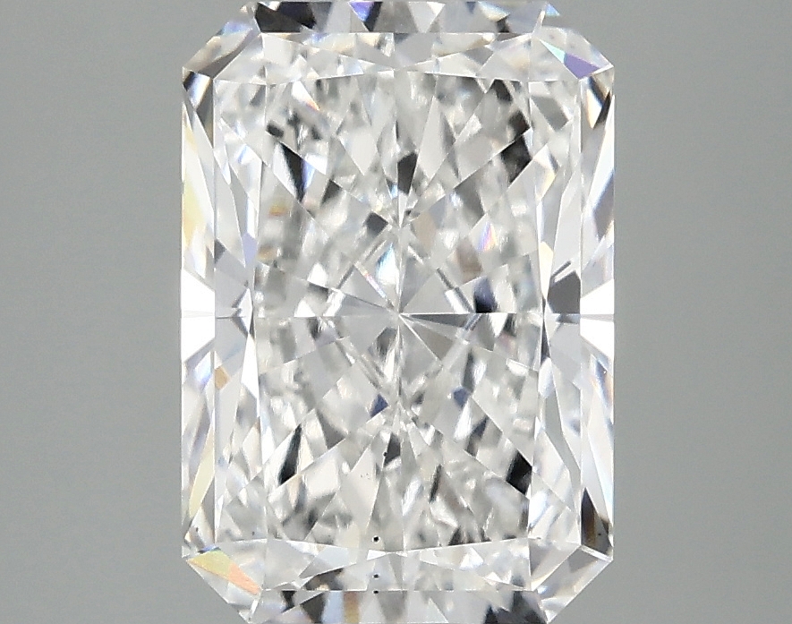 3.10 CT Radiant Diamond