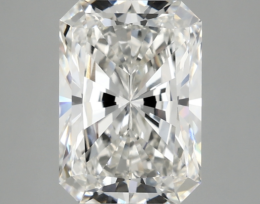 3.10 CT Radiant Diamond