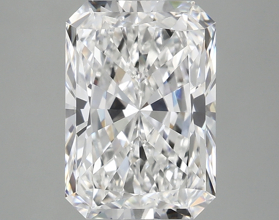 3.10 CT Radiant Diamond