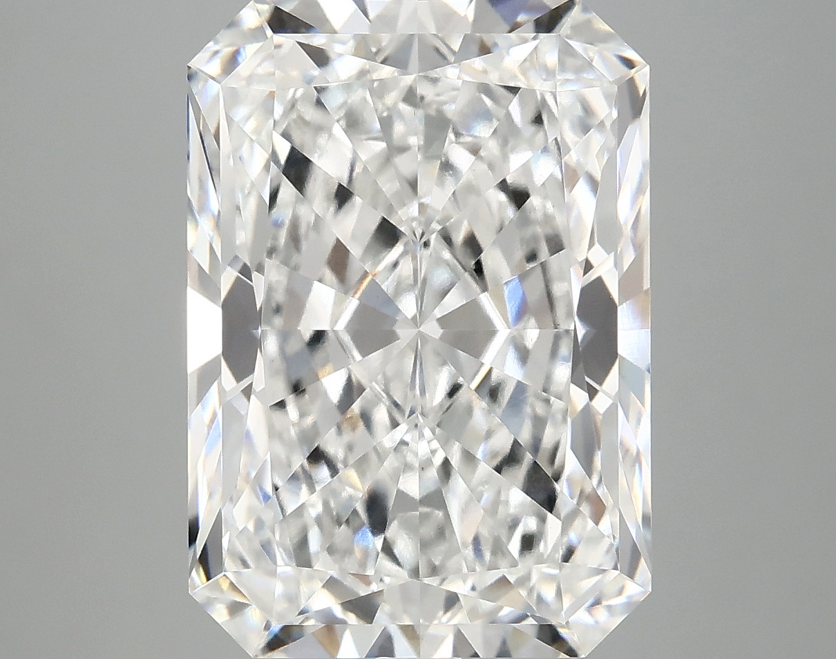 8.23 CT Radiant Diamond