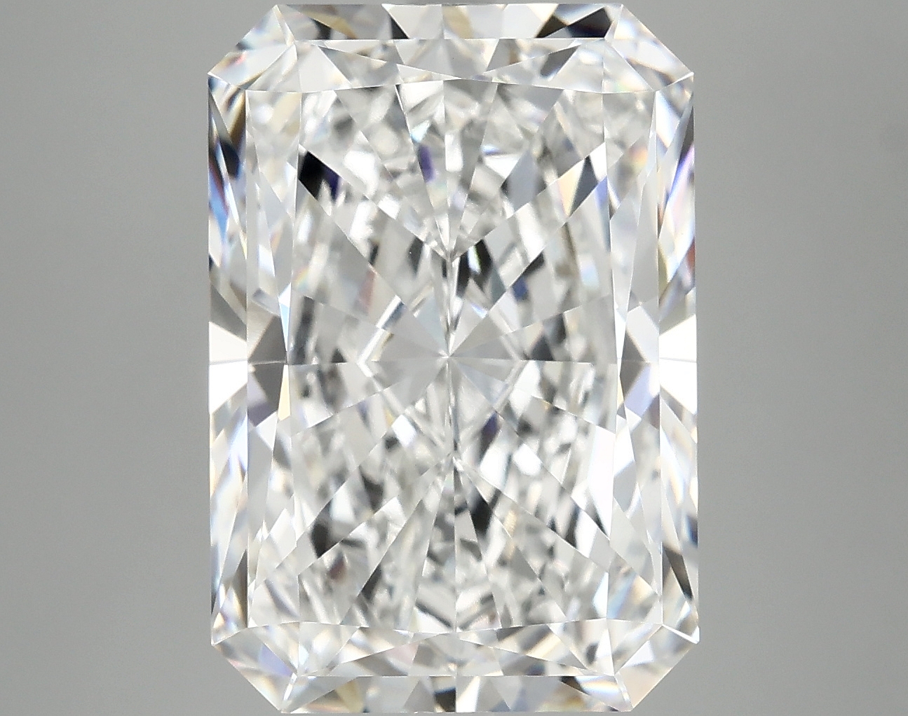 9.34 CT Radiant Diamond