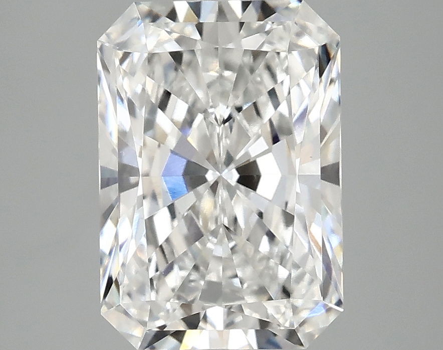 3.10 CT Radiant Diamond