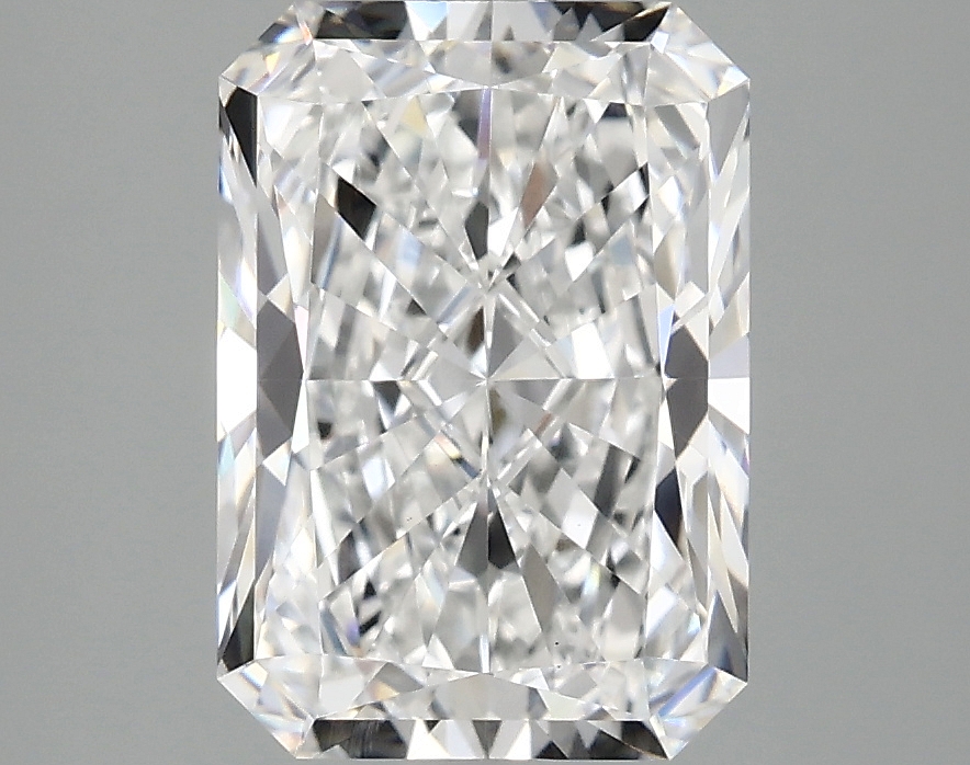 3.09 CT Radiant Diamond