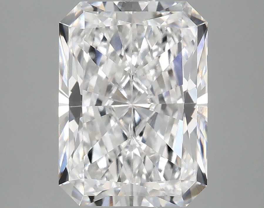 3.05 CT Radiant Diamond