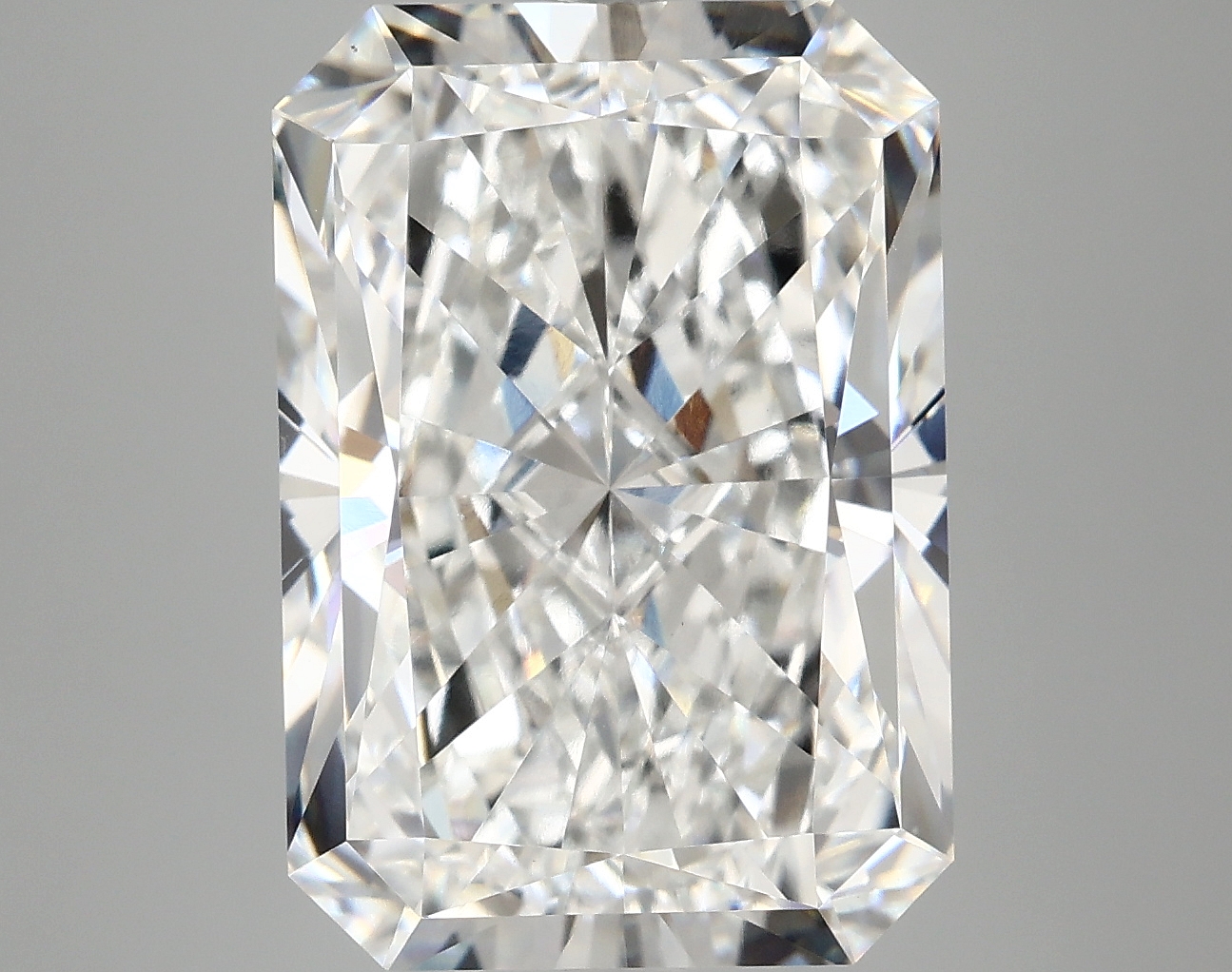 8.92 CT Radiant Diamond