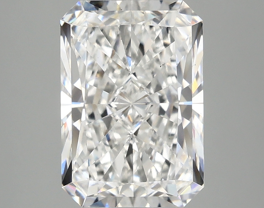 3.10 CT Radiant Diamond