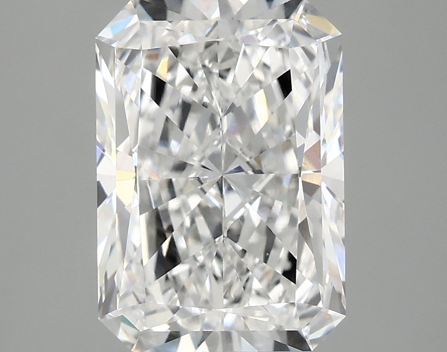 3.04 CT Radiant Diamond