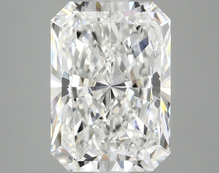 3.10 CT Radiant Diamond