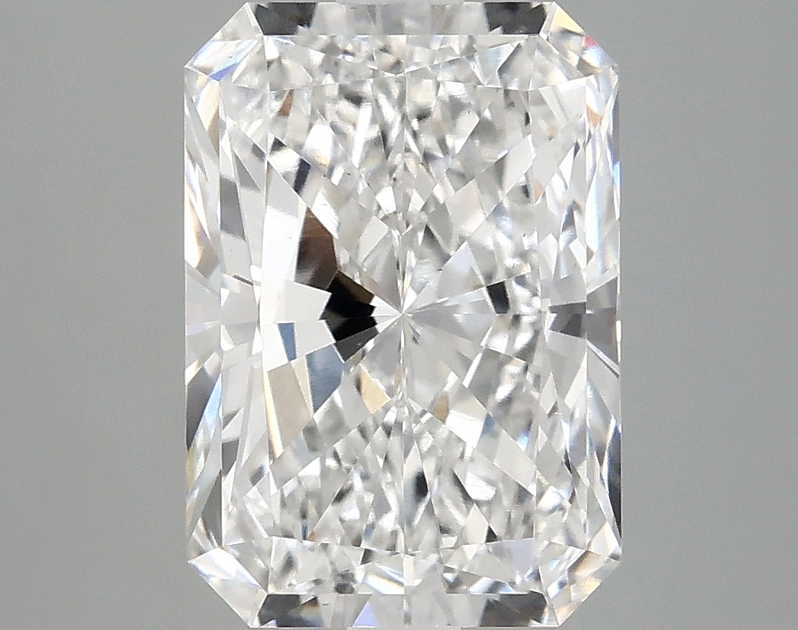 3.05 CT Radiant Diamond