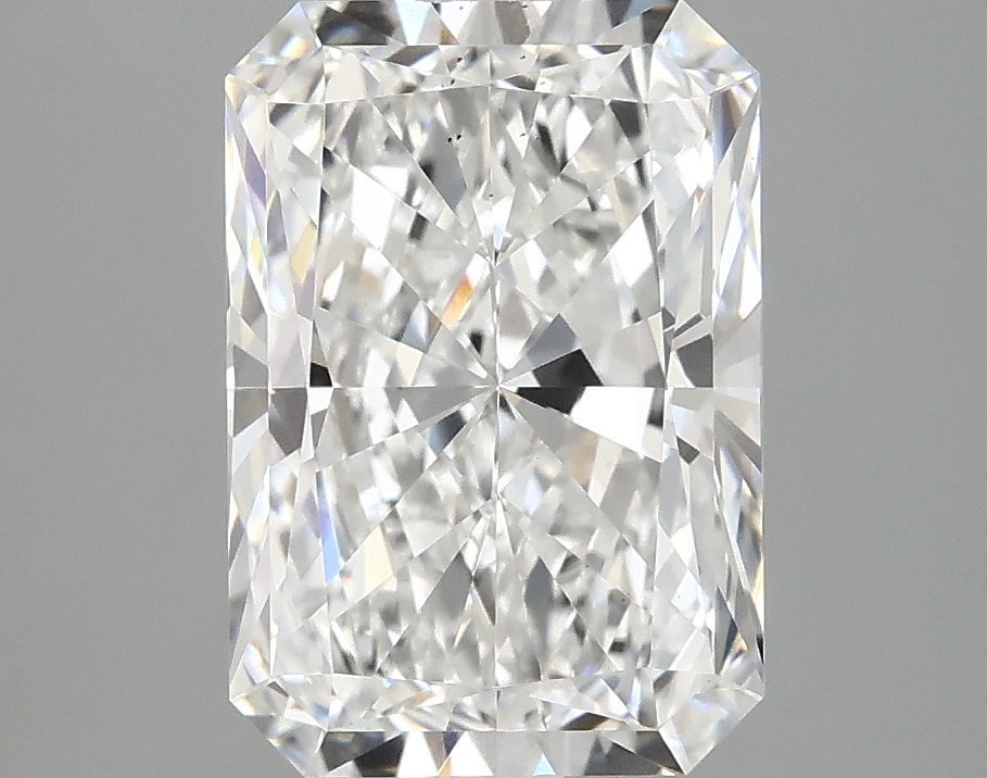 3.05 CT Radiant Diamond