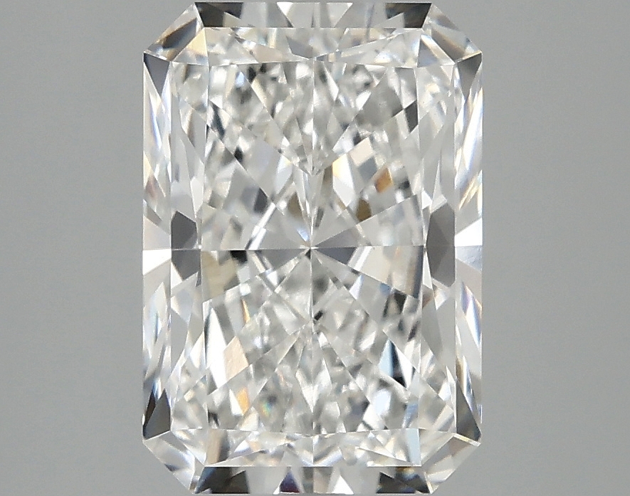 3.02 CT Radiant Diamond