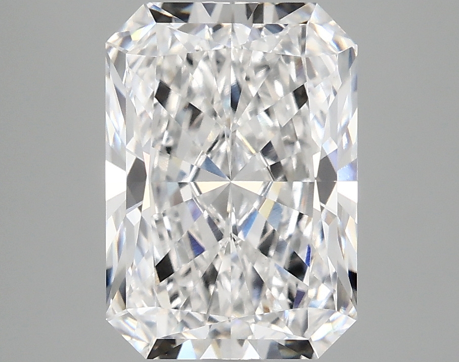 3.10 CT Radiant Diamond