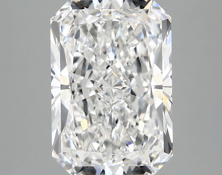 3.10 CT Radiant Diamond