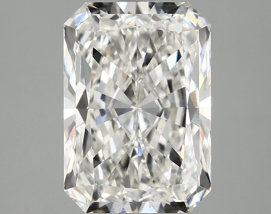 3.10 CT Radiant Diamond