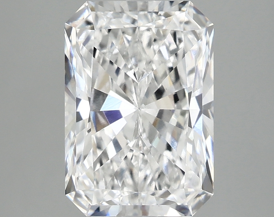 3.10 CT Radiant Diamond