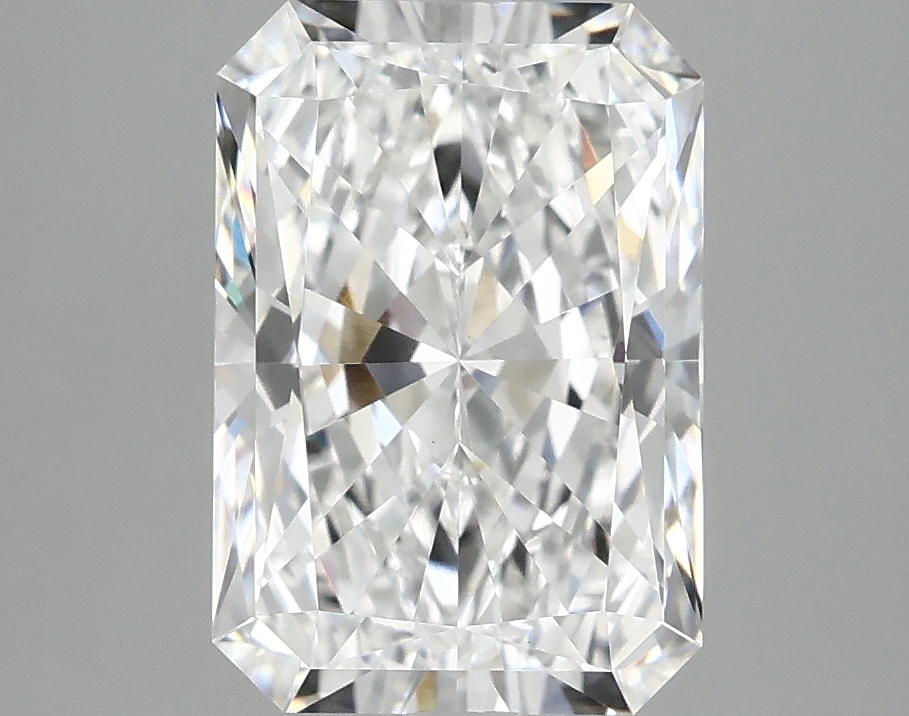 3.09 CT Radiant Diamond