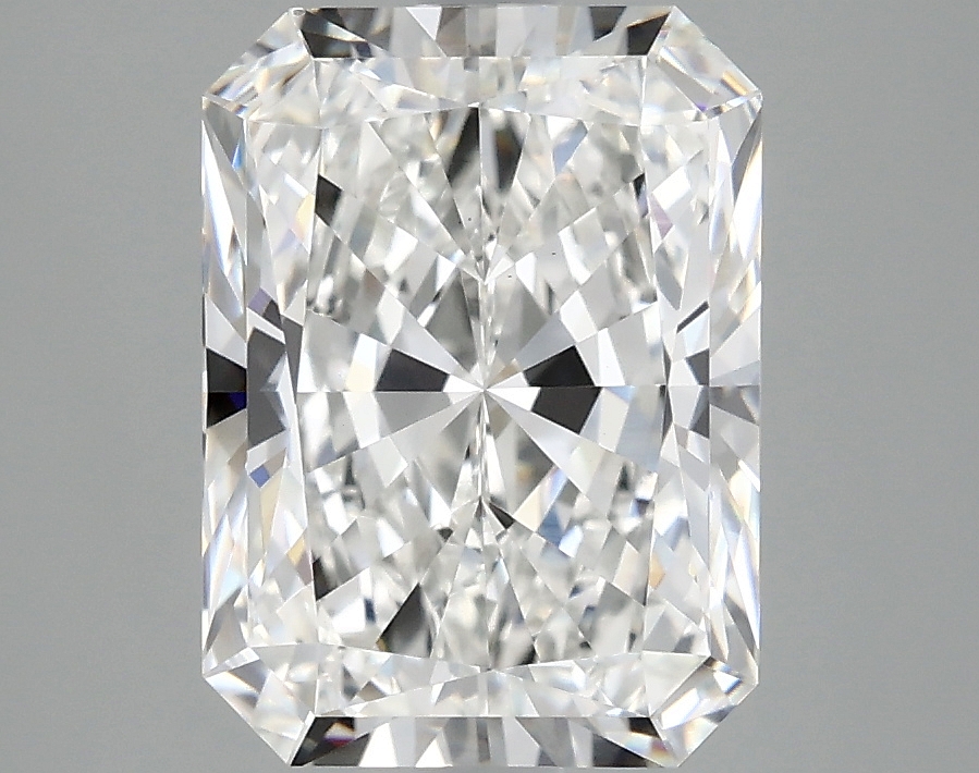 3.10 CT Radiant Diamond