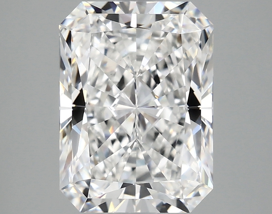 3.10 CT Radiant Diamond