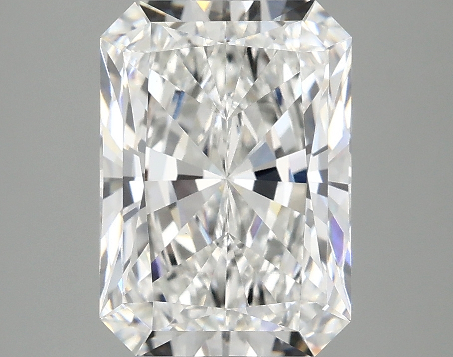 3.10 CT Radiant Diamond