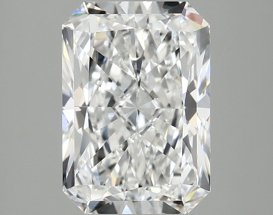 3.09 CT Radiant Diamond