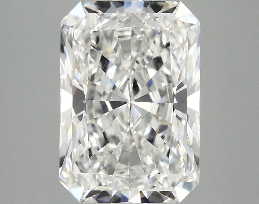 3.10 CT Radiant Diamond