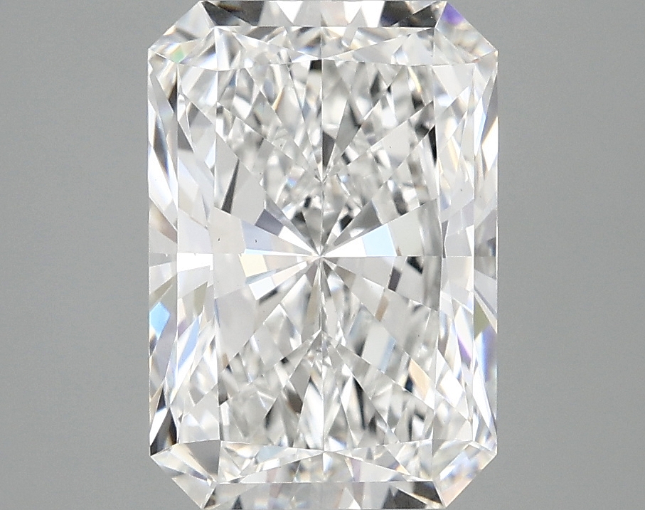 3.10 CT Radiant Diamond