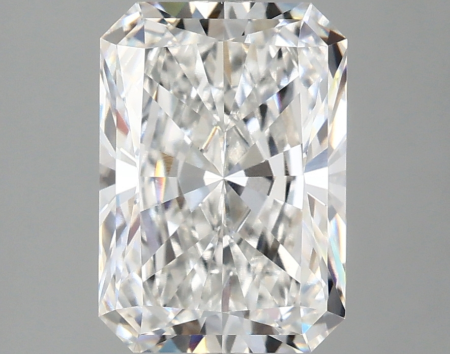 3.10 CT Radiant Diamond