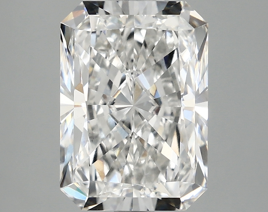 3.10 CT Radiant Diamond