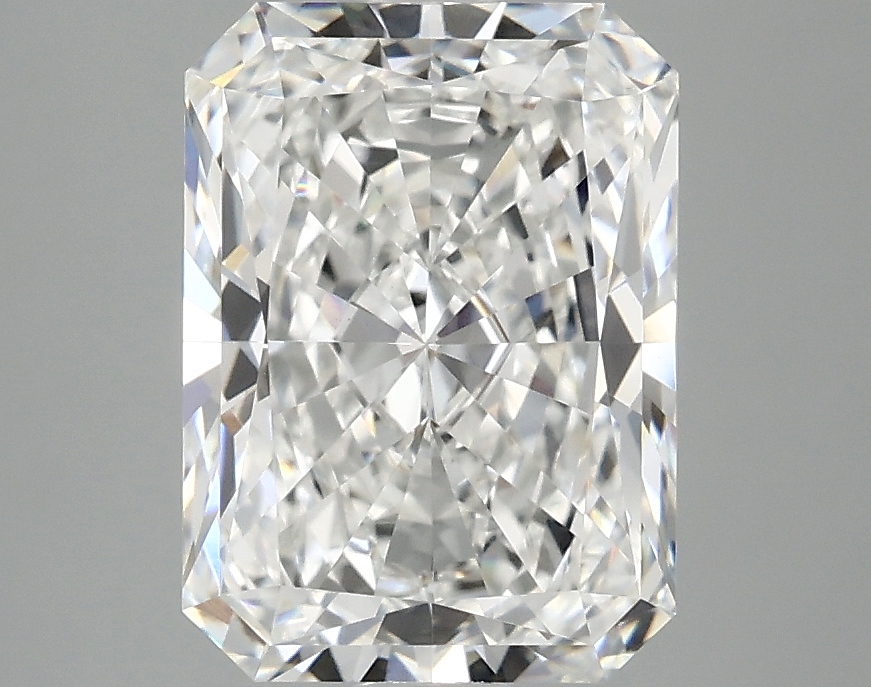 3.10 CT Radiant Diamond