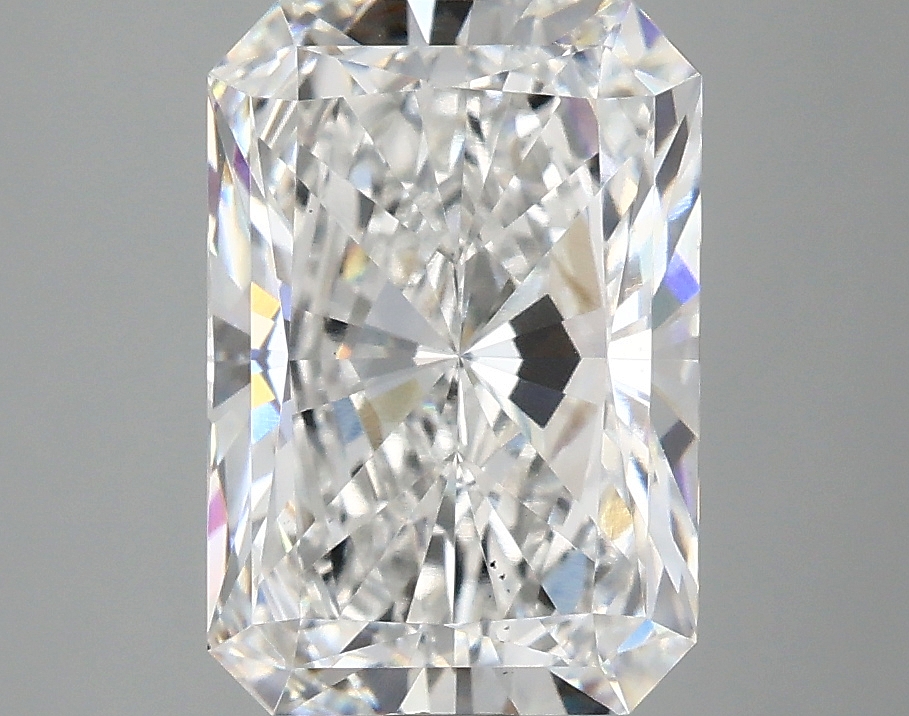 3.09 CT Radiant Diamond