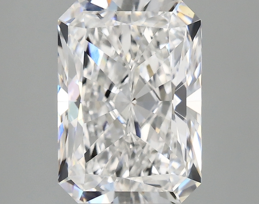 3.02 CT Radiant Diamond