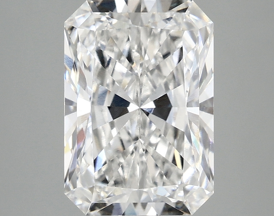 3.09 CT Radiant Diamond